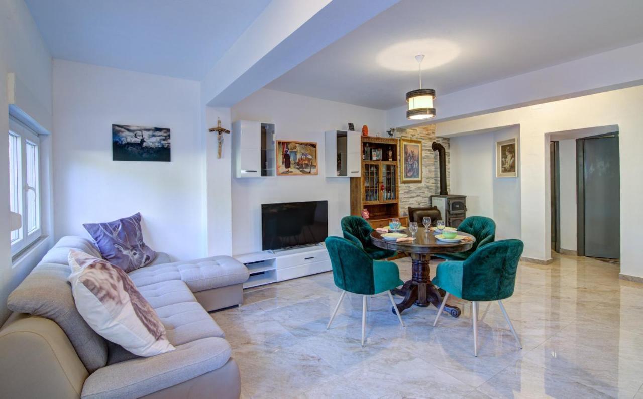 House Of Velebit Adria Apartmán