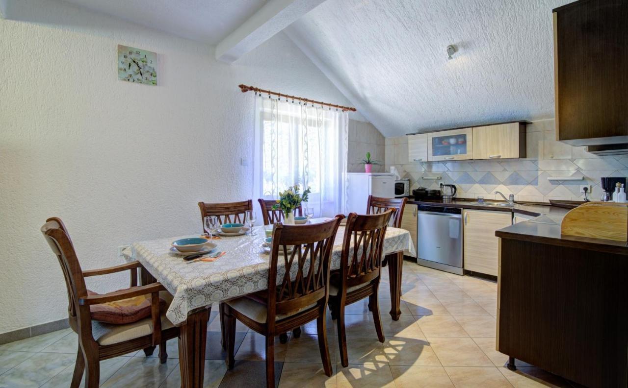 House Of Velebit Adria Apartment *